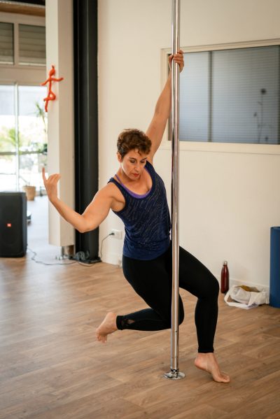 DSC00231 coaching pole dance Caroline Cuny L'Atelier Sublime improvisation danse créativité expression artistique performance